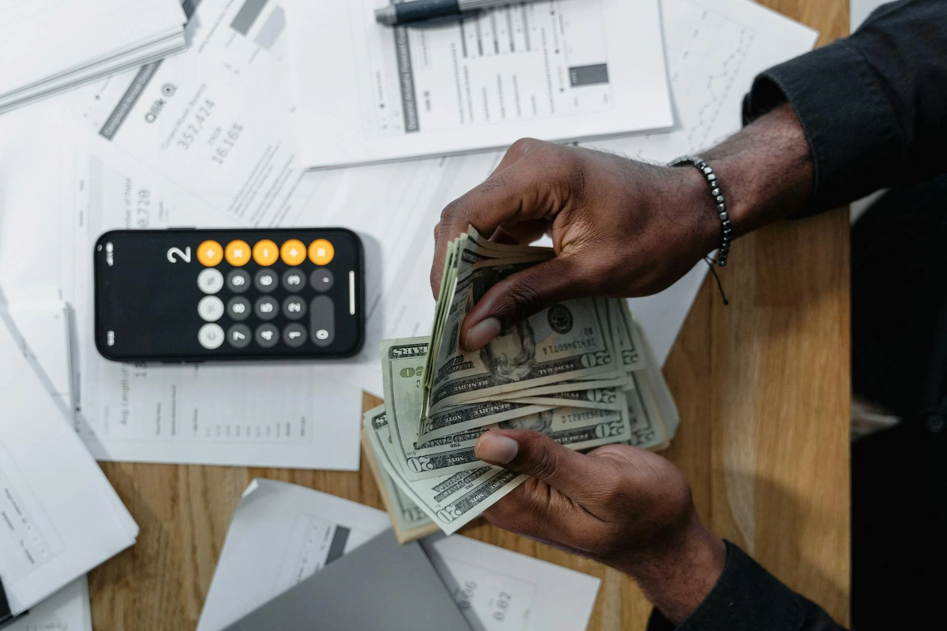 How to Turn Your Skills into a Passive Income Stream in 2025